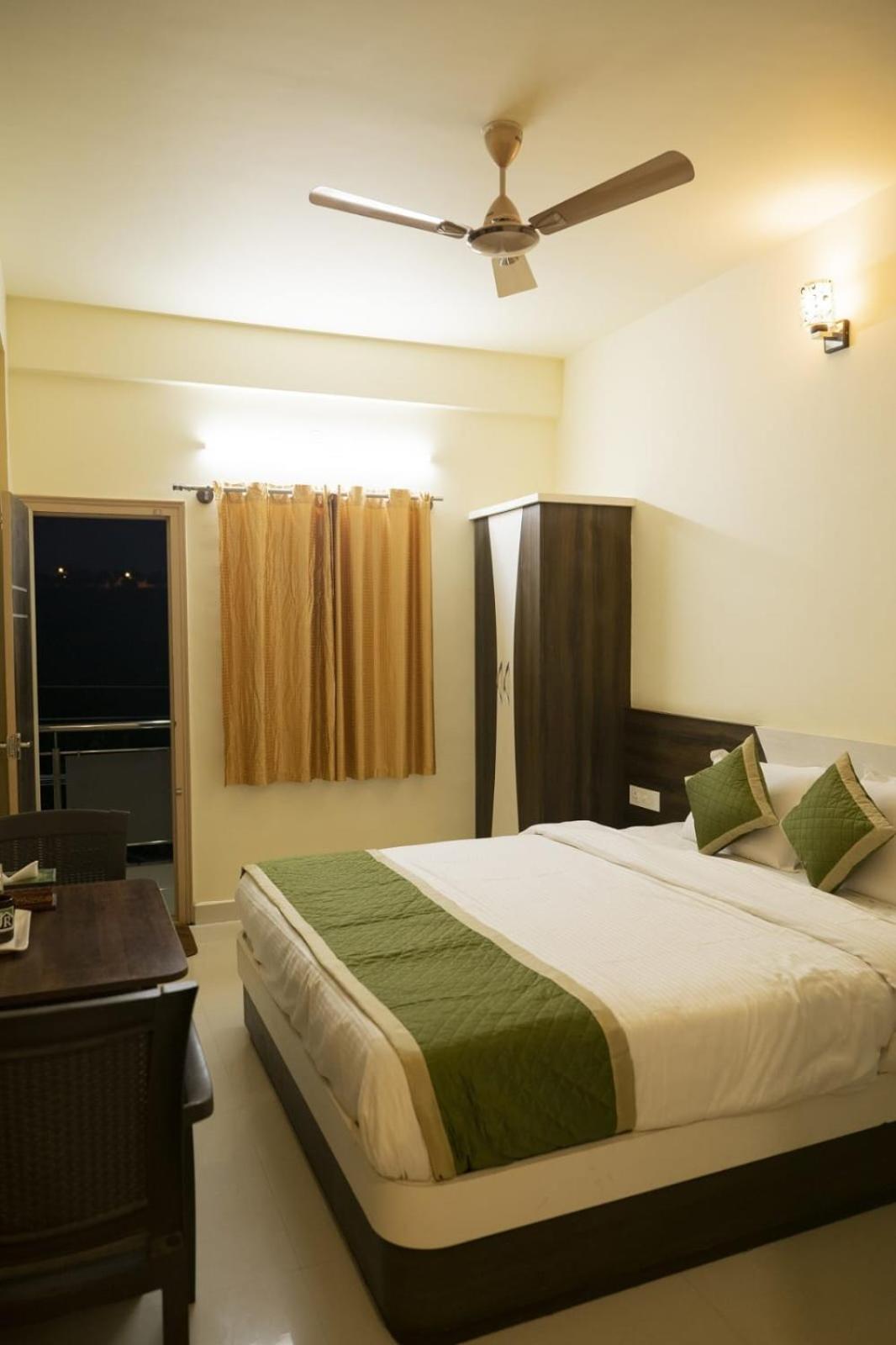 Hotel Joldal Residency Chikmagalūr Exterior foto
